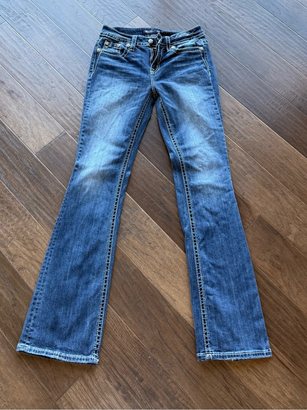 Miss Me Bootcut Jeans - size 28